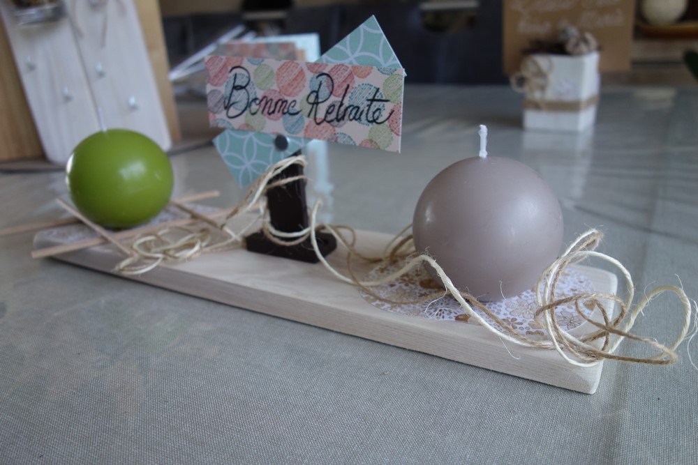 bougie-table-maison-décoration-bois-pas de calais (7) plateau-planche-bougie-bougeoir-fleur-table-décoration-cadeau-bois-personnalisé-artisanal