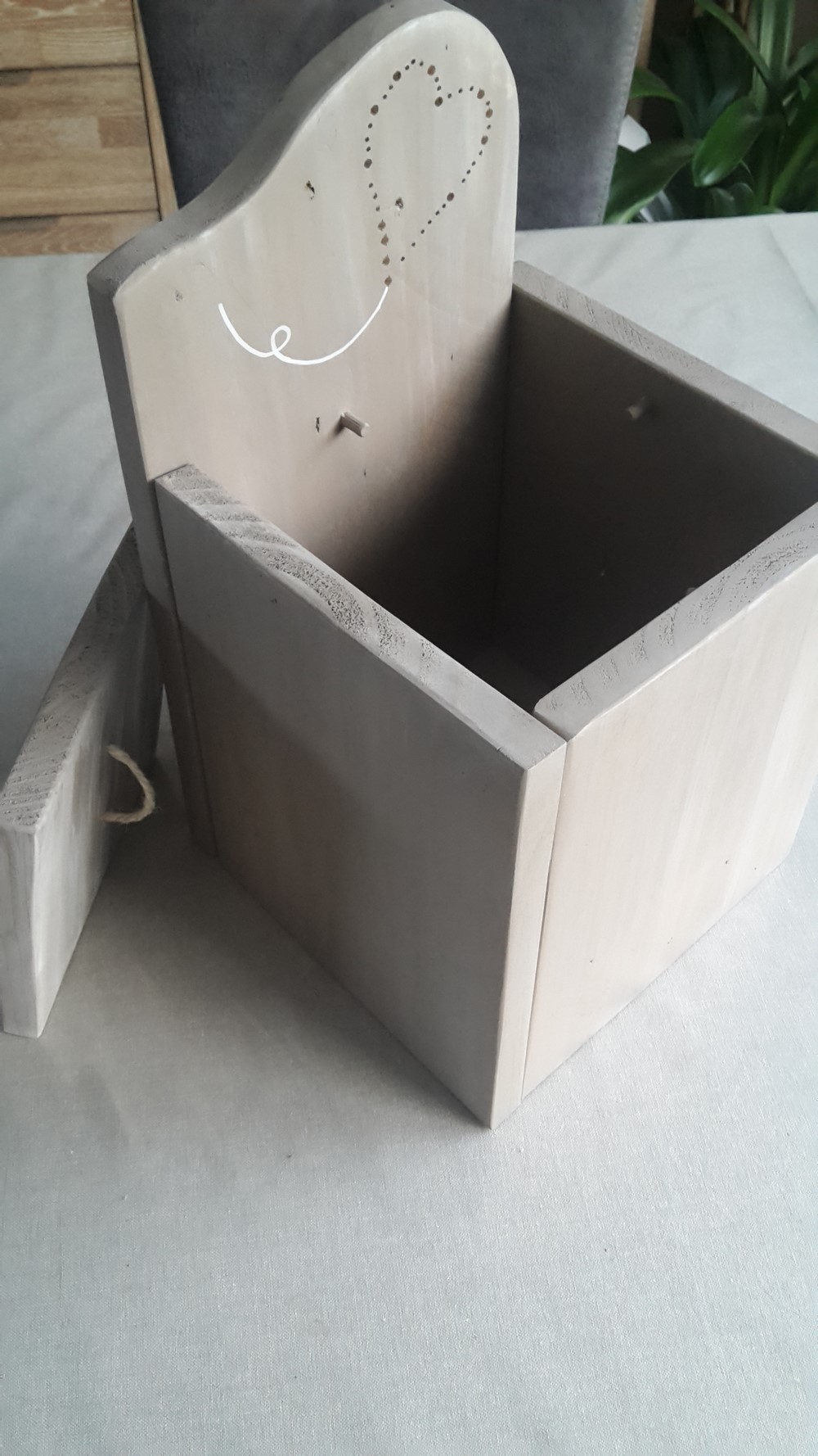 poubelle-salle de bain-maison-décoration-bois-pas de calais (1) poubelle-salle de bain-maison-décoration-aménagement-bois-personnalisé-artisanal