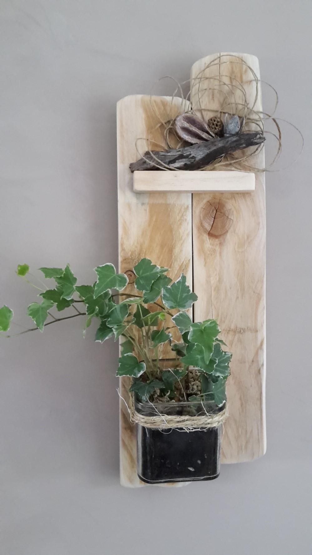 suspension-vegetal-bois-plante-décoration-mural-bois-personnalisé-artisanal