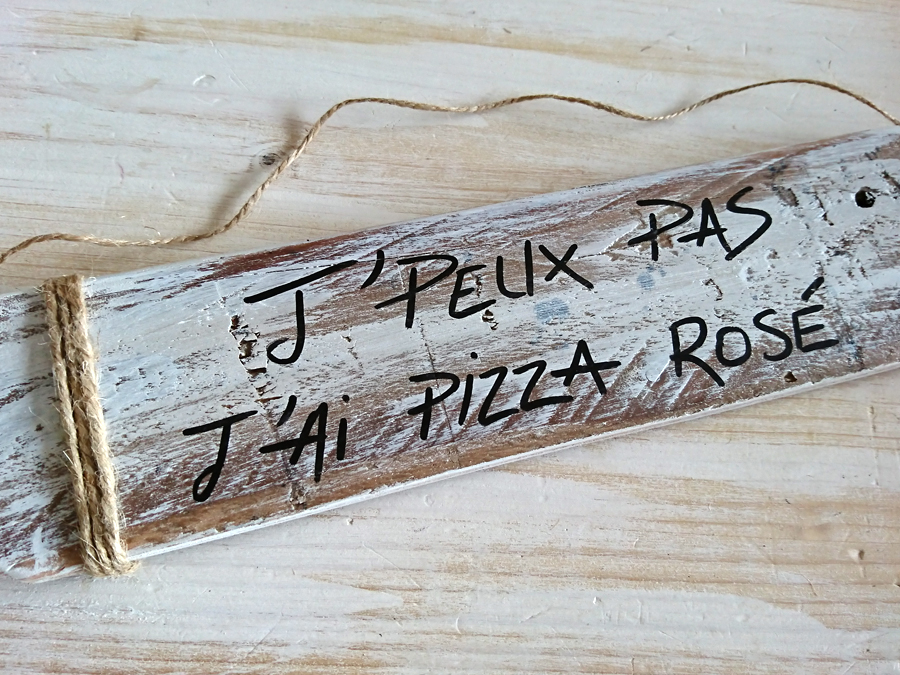 pancarte-citation-deco-mural-bois-personnalise-7 pancarte-plaque-panneau-décoration-maison-cadeau-bois-personnalisé-artisanal-citation