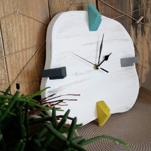 horloge-murale-bois-décoration-personnalisé-artisanal-pendule