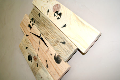 horloge-murale-bois-décoration-personnalisé-artisanal-naturel-pendule