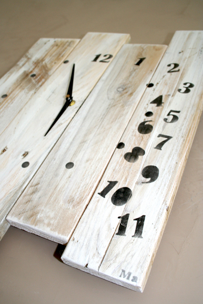 horloge-murale-bois-décoration-personnalisé-artisanal-naturel-pendule