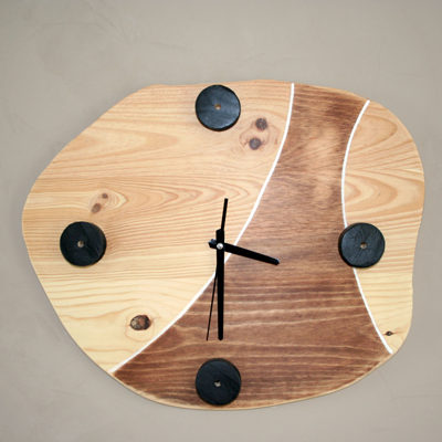 horloge-murale-bois-décoration-personnalisé-artisanal-pendule