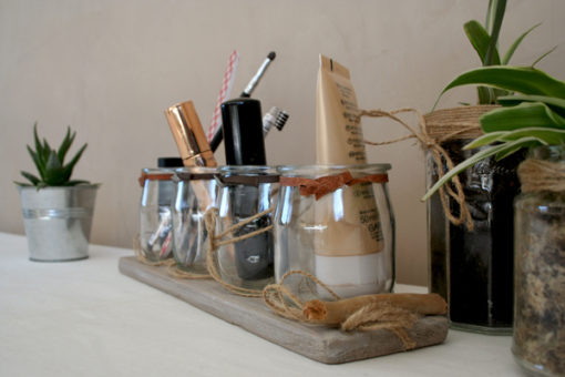 support-rangement-salle-de-bain-maquillage-bois-artisanal