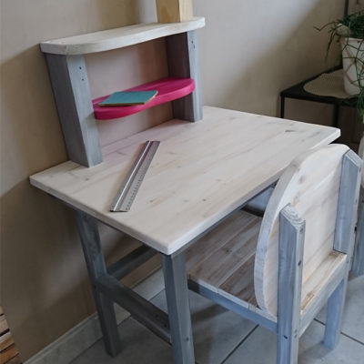 meuble-bureau-enfant-bois-sur-mesure-chambre-artisanal