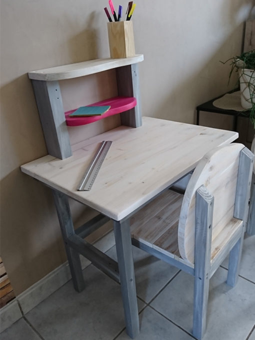 meuble-bureau-enfant-bois-sur-mesure-chambre-artisanal