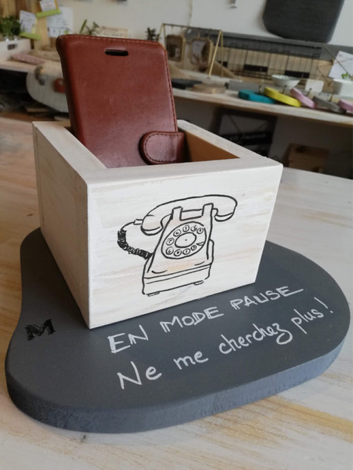 support-telephone-bois-sur-mesure