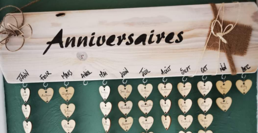 calendrier-anniversaires-évènement-perpétuel-pastille-bois-personnalisé-artisanal-cadeau-décoration