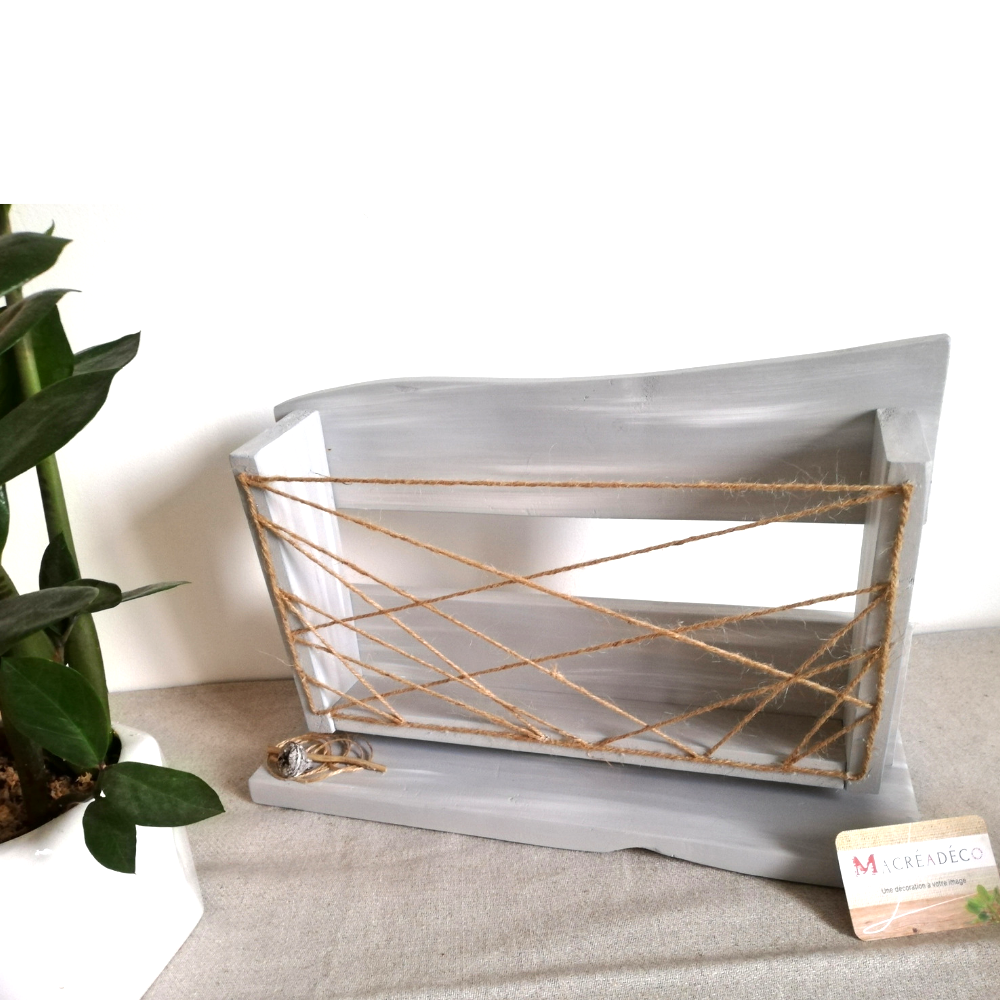 support-rangement-revues-salon-magazines-deco-bois support-rangement-revues-salon-magazines-deco-bois