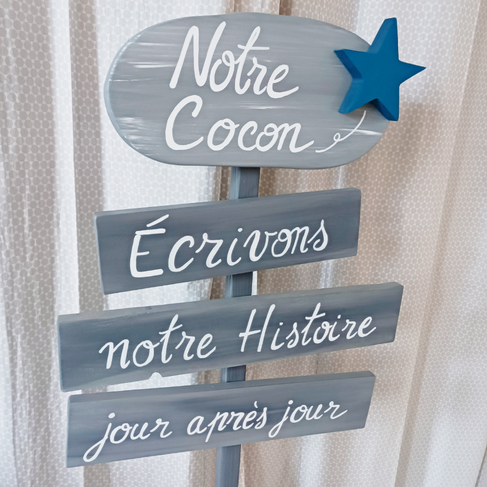 panneau-directionnel-flèche-direction-évènement-bois-interieur-extérieur-personnalisé-artisanal-mariage-commerce panneau-directionnel-flèche-direction-évènement-bois-interieur-extérieur-personnalisé-artisanal-mariage-commerce-cocon