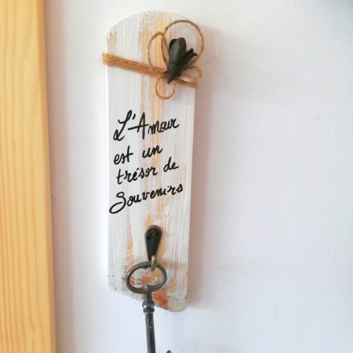 présentoir-support-porte-clef-clé-rangement-bois-artisanal-personnalisé