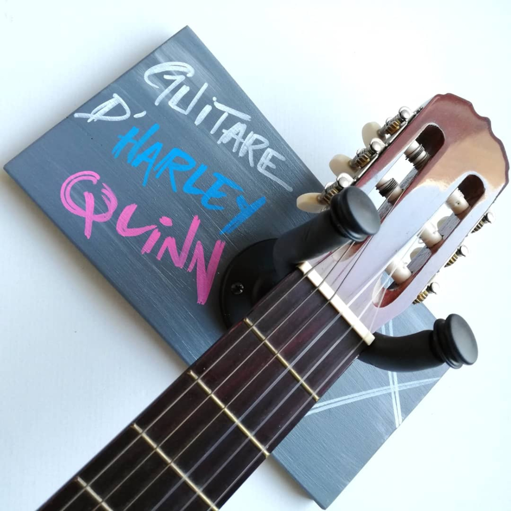 support mural bois personnalise guitare