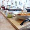 planche-plateau-bois-poignée-noire-apéro-personnalisé-artisanal-aperitif