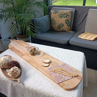 grande-planche-xxl-decoupe-plateau-bois-apéro-personnalisé-artisanal-aperitif