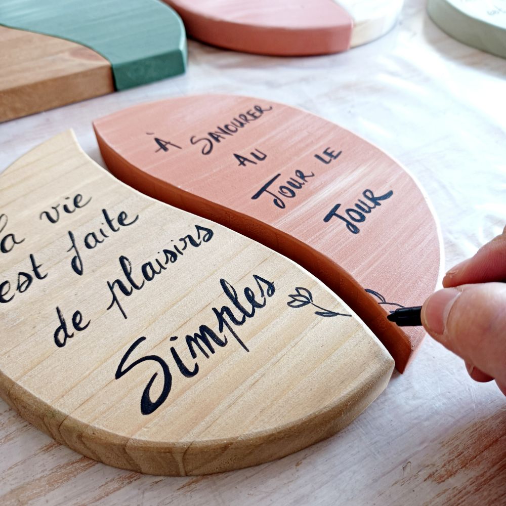 dessous-sous-plat-bois-décoration-table-personnalisé-artisanal-cadeau dessous-sous-plat-bois-décoration-table-personnalisé-artisanal-cadeau